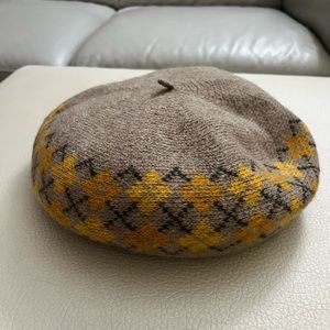 NWOT - Zara Wool Beret - Size S-M